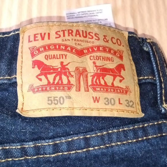 Levi's relaxed tapered w30 x l 32 jeans - Picture 3 of 5